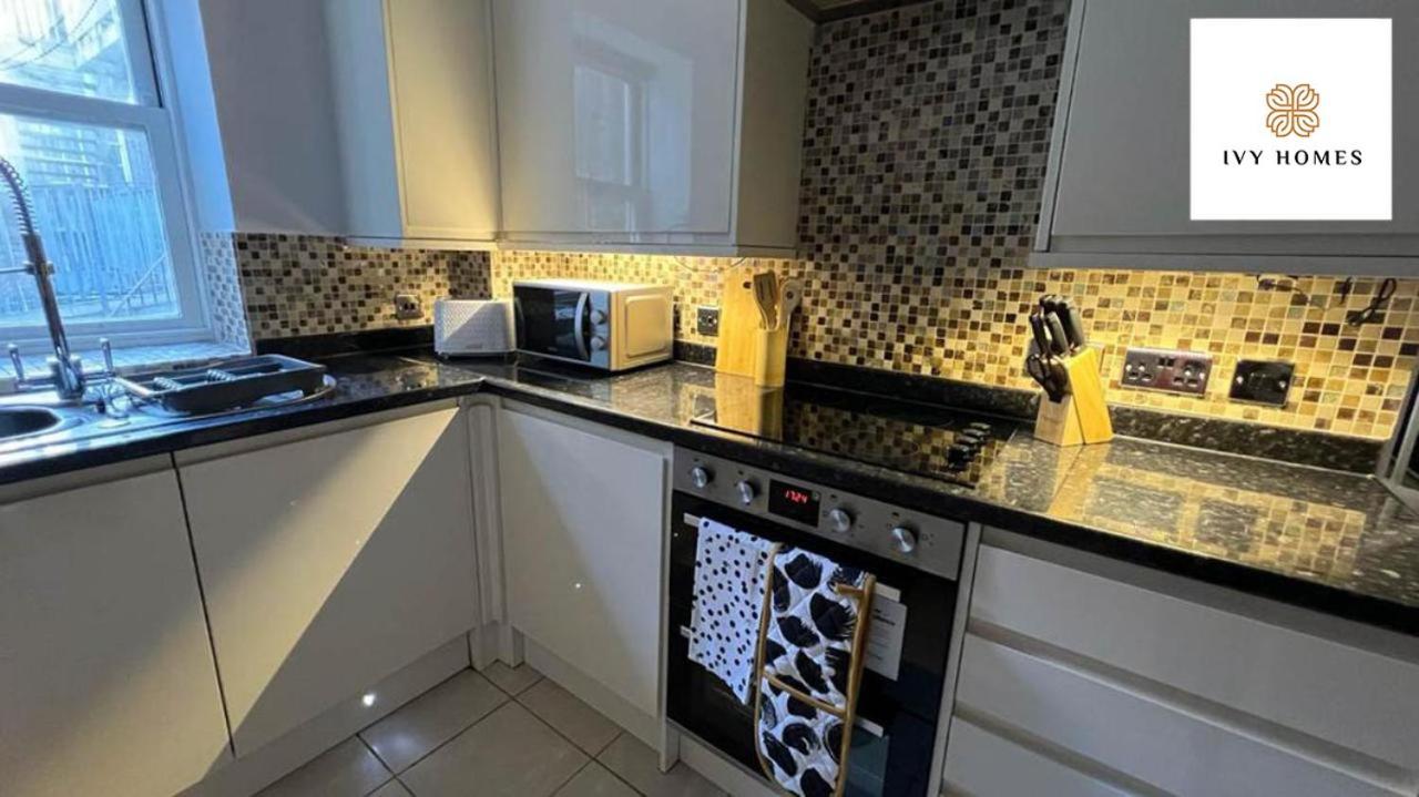 Three Bedroom Flat Next Lanes I And Shopping Center I Sleep 9 Апартаменты Брайтонн