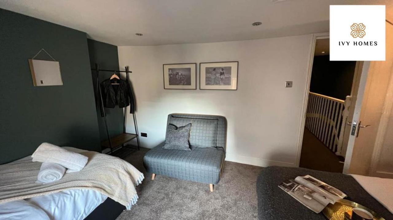 Апартаменты Three Bedroom Flat Next Lanes I And Shopping Center I Sleep 9 *